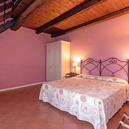 Hotell Etna 3*