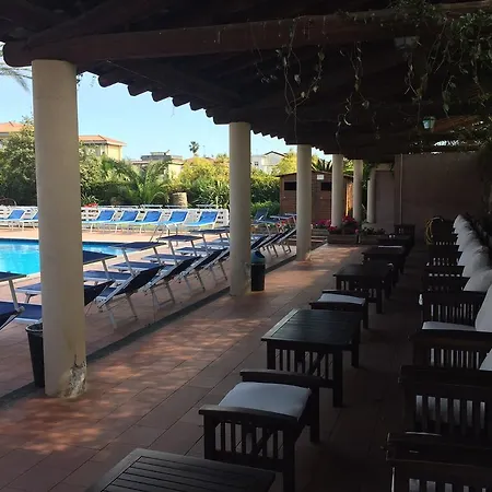 Hotel Etna