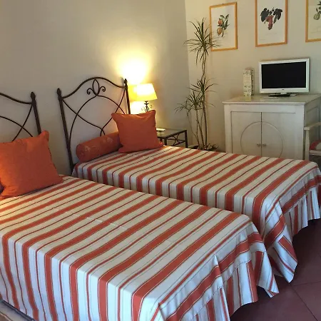 Etna Hotel 3*