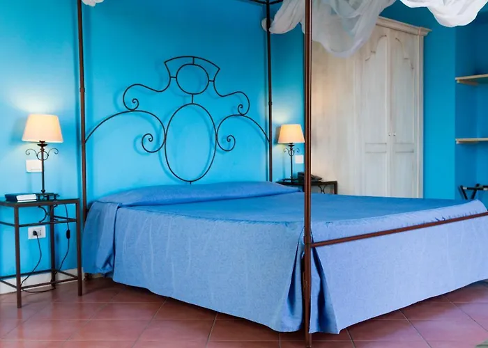 埃特纳酒店 3* 加里