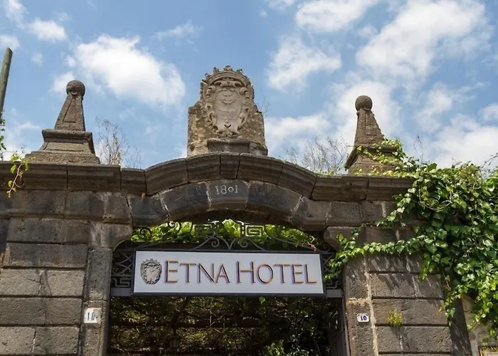 فندق Etna